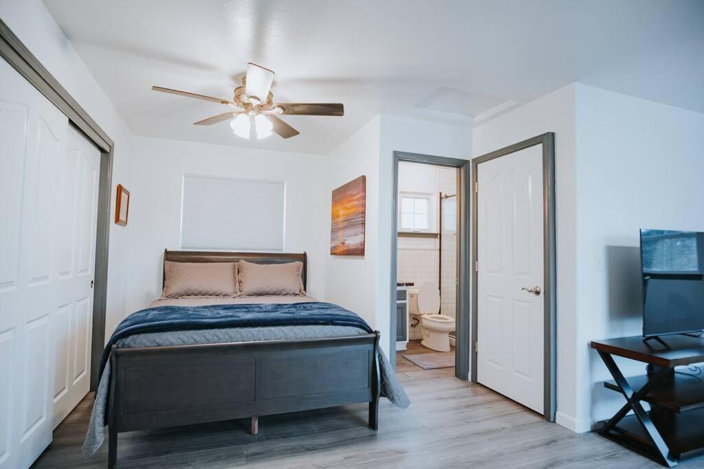 Gorgeous Upstairs Studio With Patio And Laundry Chico Bagian luar foto